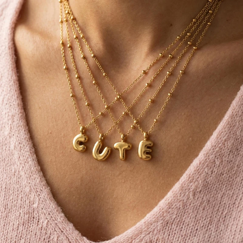 Bijoux personnalis&eacute;s OEM Collier de lettres initiales de bulles gonfl&eacute;es en acier inoxydable plaqu&eacute;