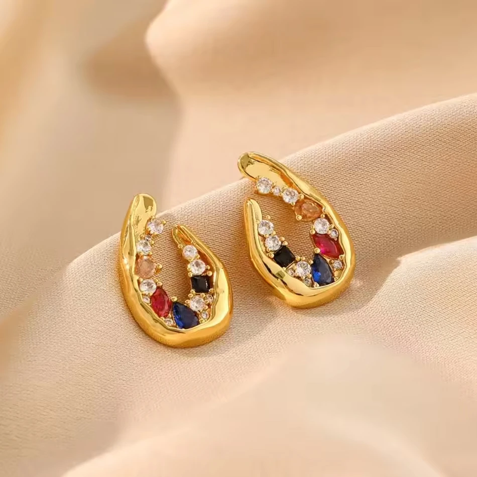 Boucles d'oreilles OEM personnalis&eacute;es pour femmes, boucles d'oreilles en laiton, or 18 carats, forme
