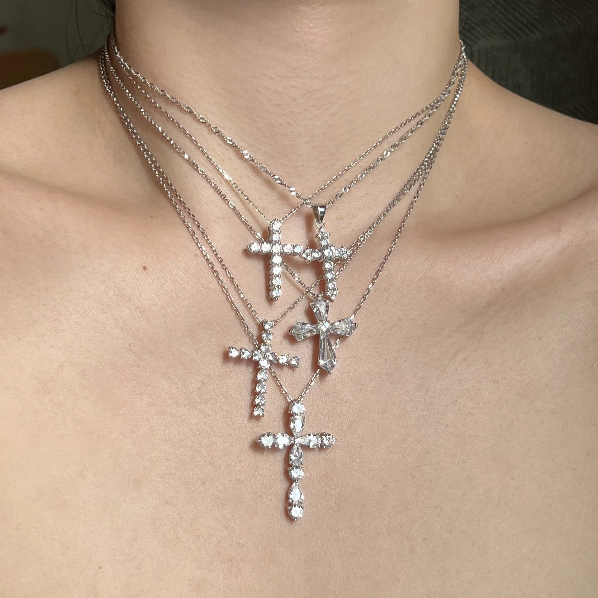 Bijoux personnalis&eacute;s &agrave; partir du design Collier en argent sterling 925 Collier avec pendentif croix