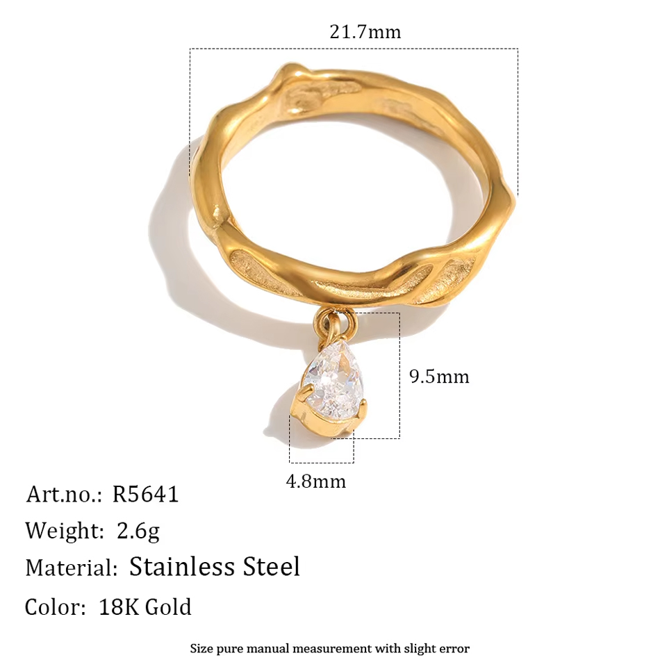 Bijoux personnalisés OEM, anneau en acier inoxydable, ton or, bande de Texture martelée avec poire, anneau goutte en ZIRCON, bijoux à la mode