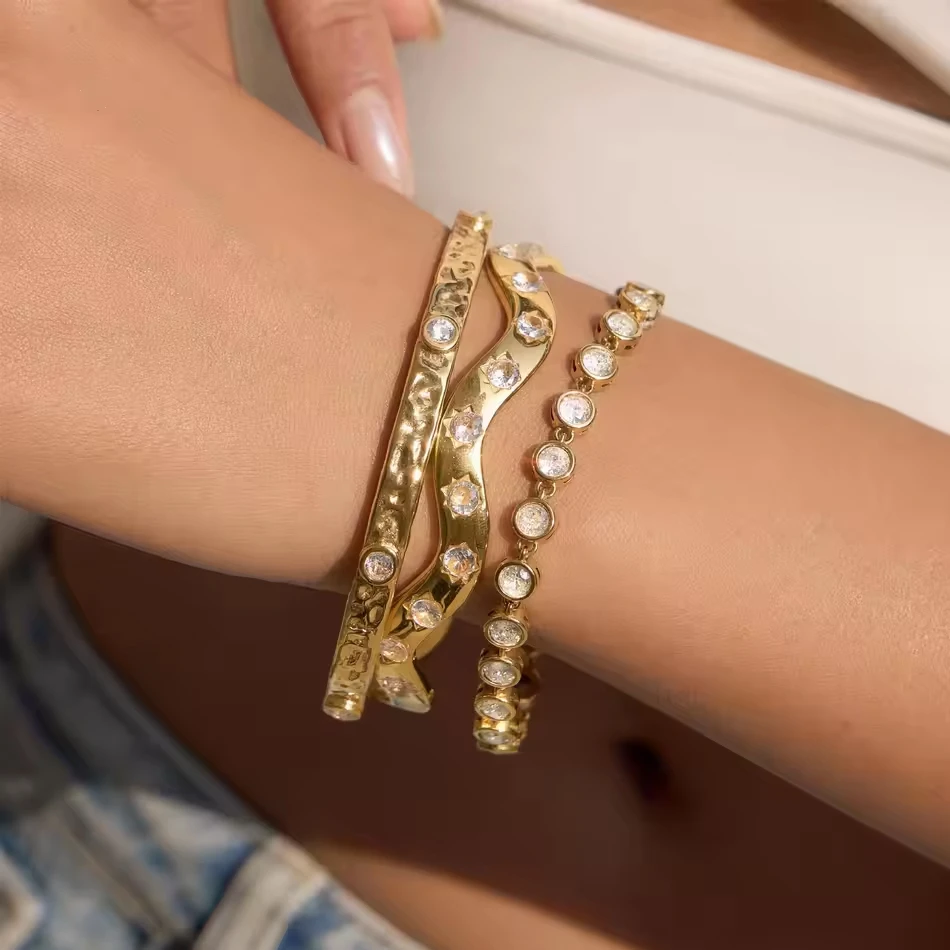 Bracelet en acier inoxydable plaqu&eacute; or 18 carats, avec zircone, &eacute;tanche Ternish Free Hypoall